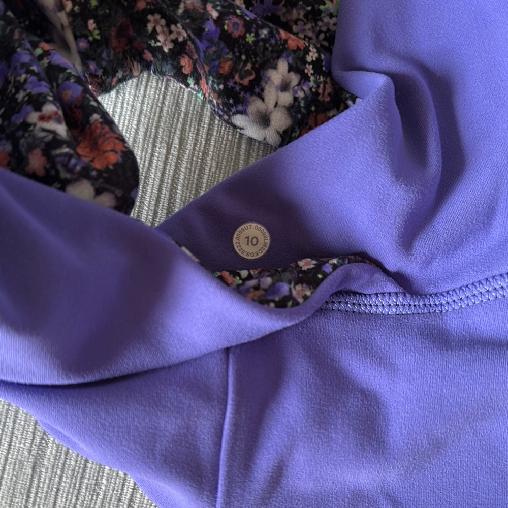 Lululemon set - Picture 7 of 9